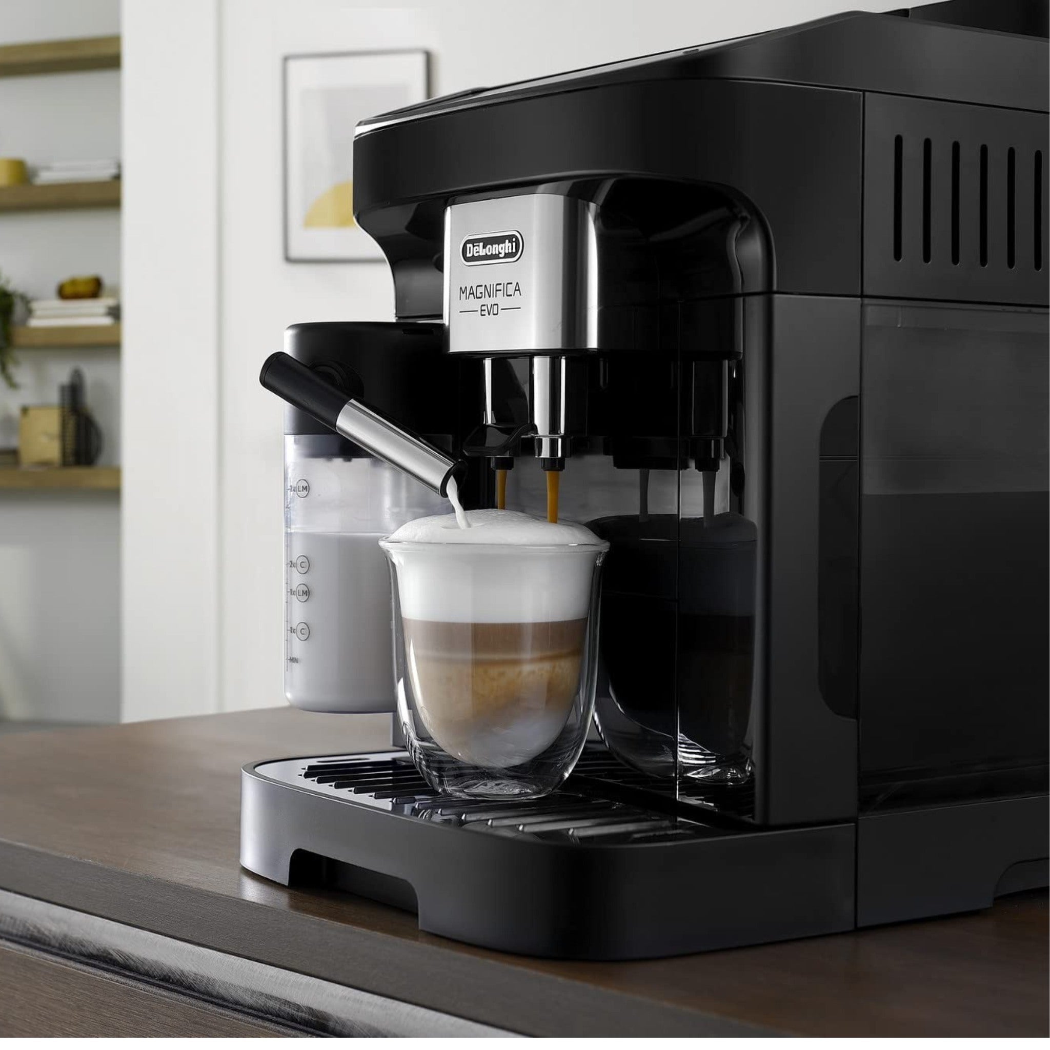De'Longhi Magnifica Evo Milk ECAM 290.81.B Super Automatic Espresso Coffee Machine - Caramelly