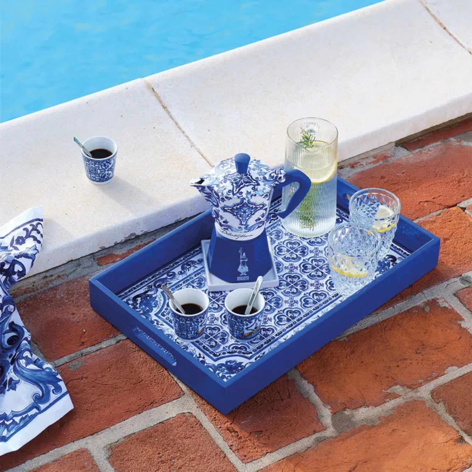 Dolce & Gabbana Bialetti Moka Express | Mediterrean Blue - Caramelly